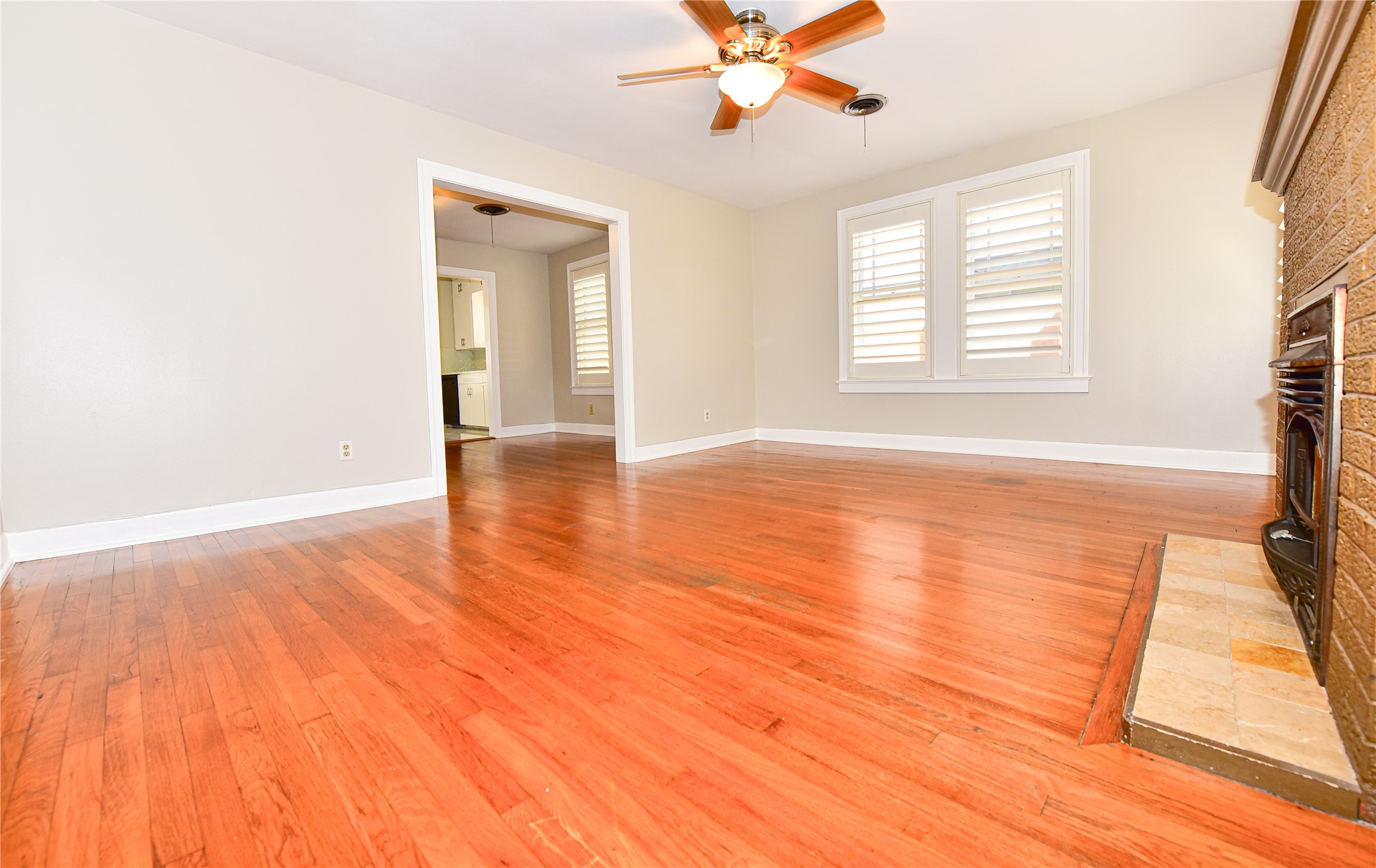 3908 Becker Avenue Austin, TX 78751 - Photo 9 of 23