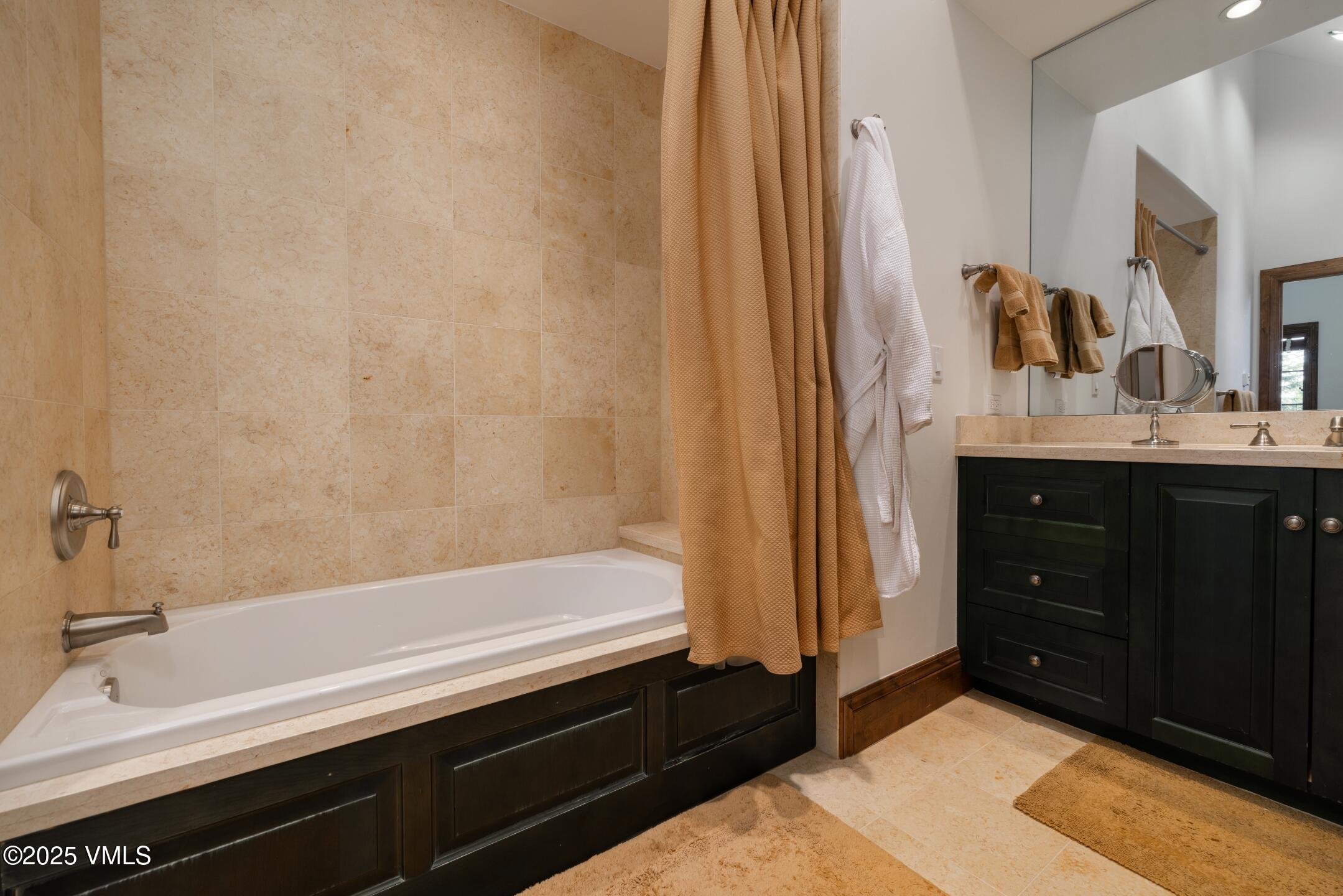 84 Wildrose Avon, CO 81620 - Photo 39 of 60 28 Bathroom