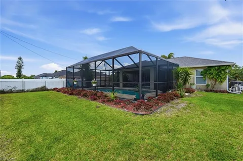 $300,000 | 21 Tropicana Parkway East, Cape Coral, FL 33909