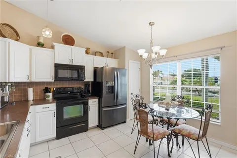 $300,000 | 21 Tropicana Parkway East, Cape Coral, FL 33909