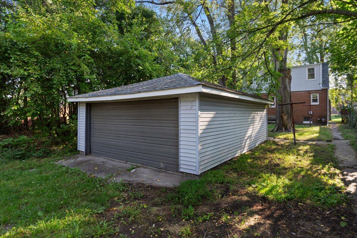3642 Buchanan Street Gary, IN 46408 - Photo 25 of 25 a backyard of a house with lots of green space