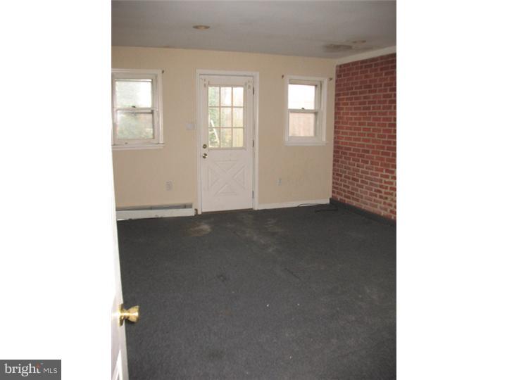 111 Rhodes Avenue Collingdale, PA 19023 - Photo 8 of 19 Gallery Image 8