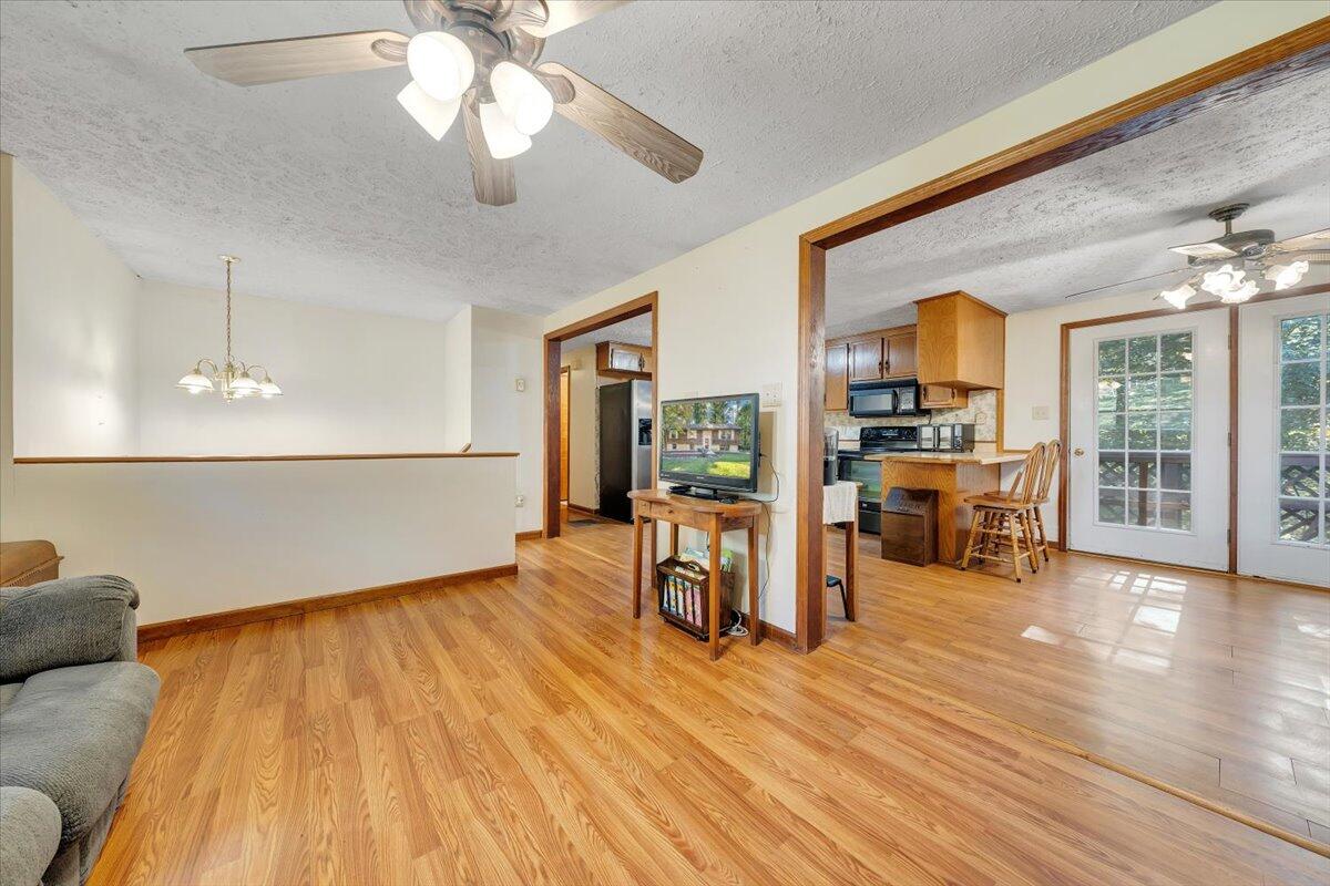 105 Enderley Road Covington, VA 24426 - Photo 12 of 41 12-MIB03223