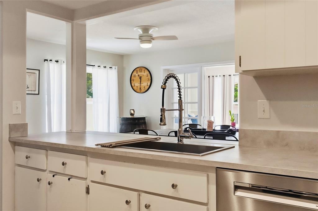 4214 Tee Road Sarasota, FL 34235 - Photo 24 of 93 Gallery Image 24