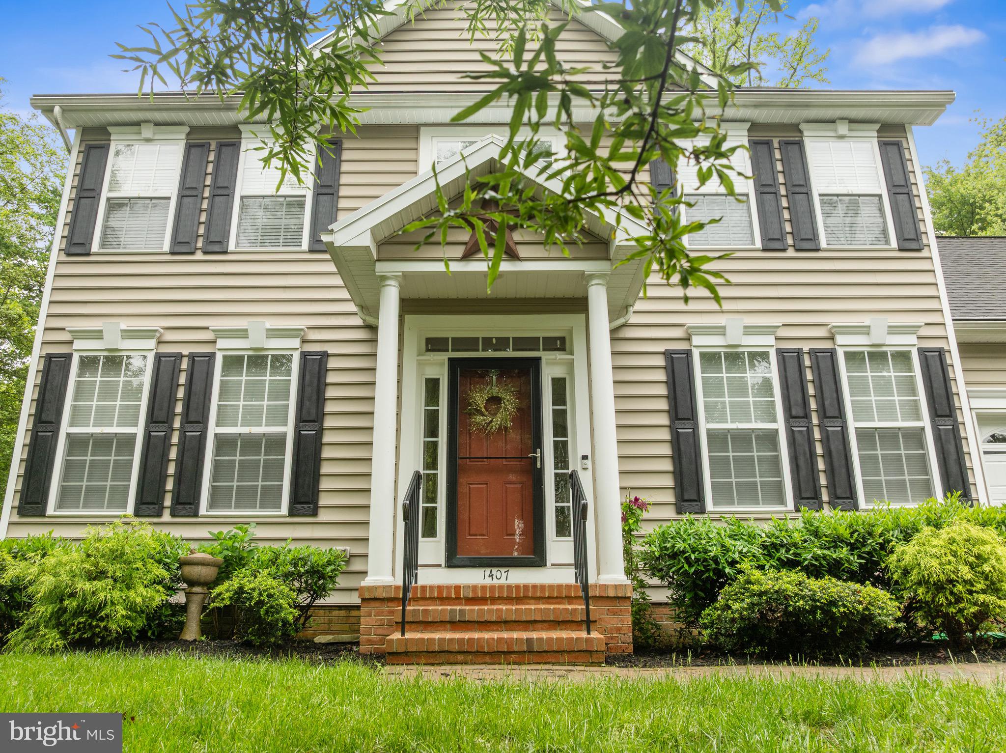 1407 James Way Edgewater, MD 21037 - Photo 2 of 30 front view of a house