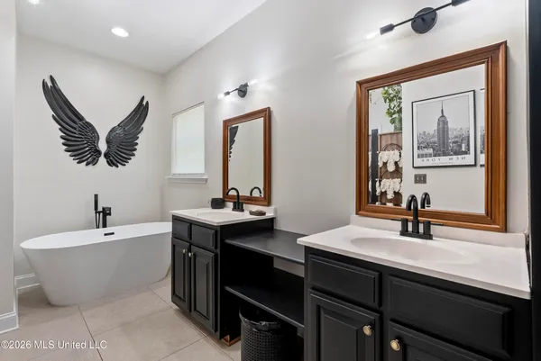 $565,000 | 2314 Highway 7, Holly Springs, MS 38635