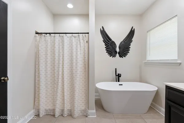 $565,000 | 2314 Highway 7, Holly Springs, MS 38635