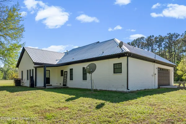 $565,000 | 2314 Highway 7, Holly Springs, MS 38635