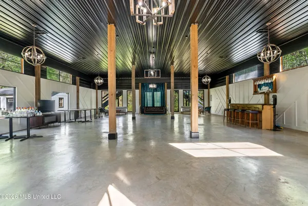 $565,000 | 2314 Highway 7, Holly Springs, MS 38635