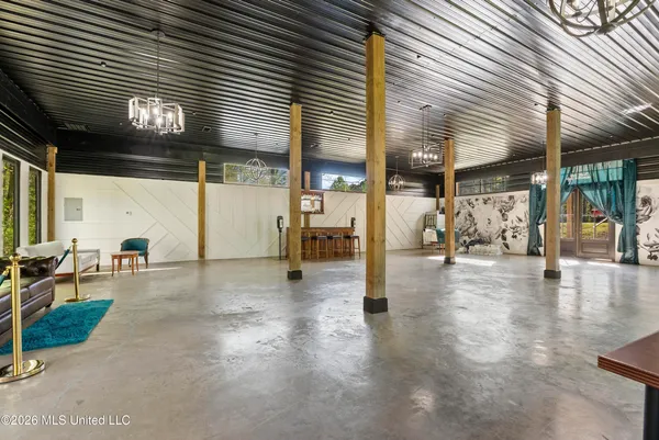 $565,000 | 2314 Highway 7, Holly Springs, MS 38635