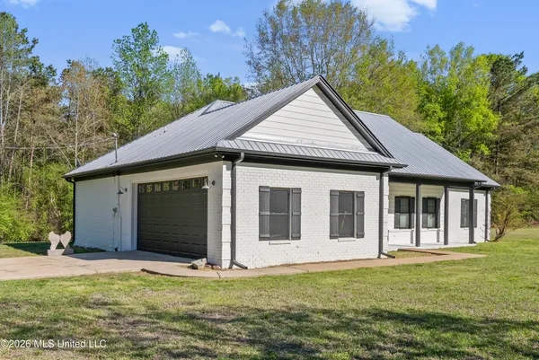 $565,000 | 2314 Highway 7, Holly Springs, MS 38635