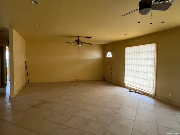 $161,000 | 211 East Alamo Street, Carrizo Springs, TX 78834