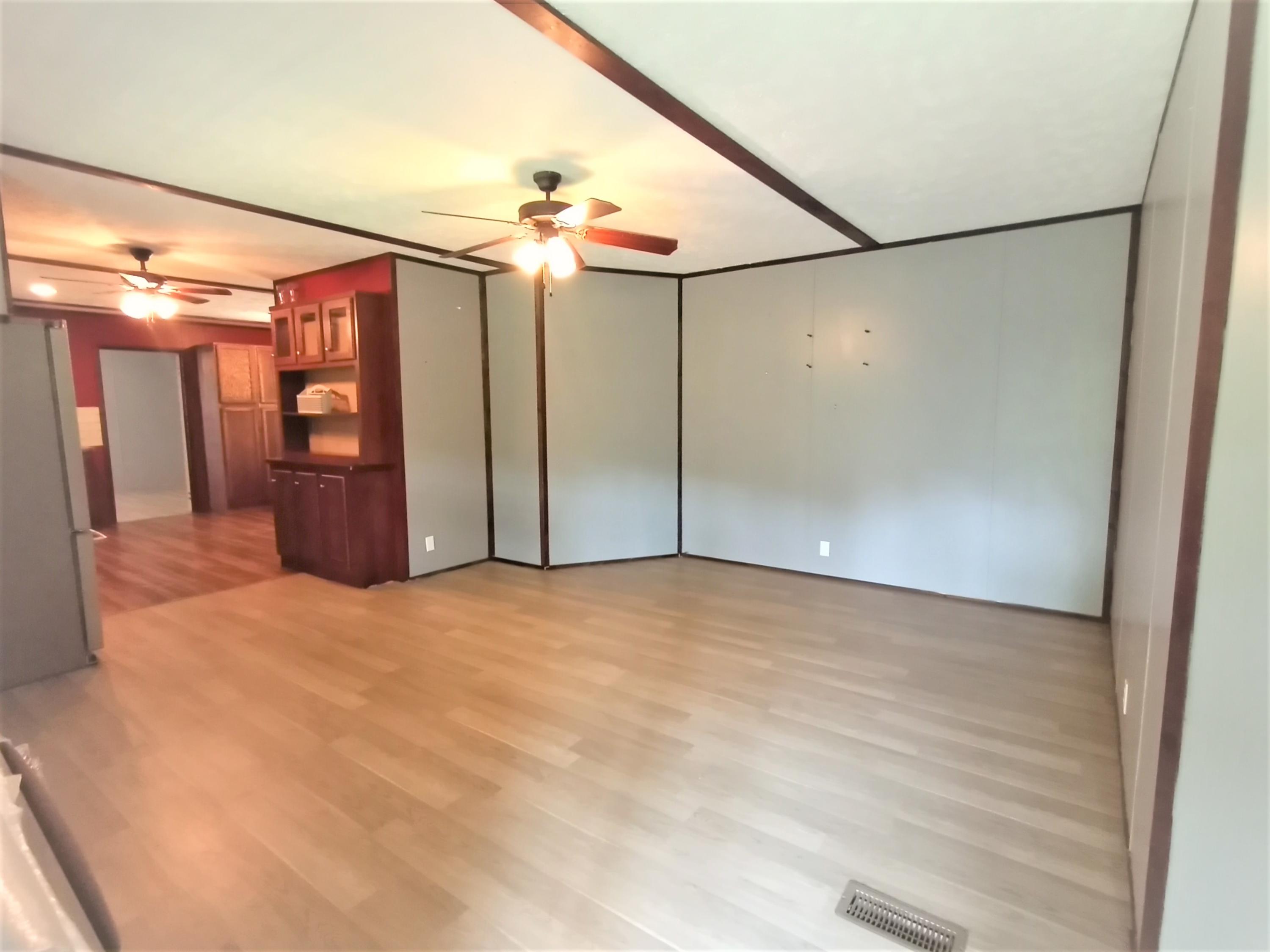 330 Ridge Circle Road Andersonville, TN 37705 - Photo 7 of 40 20210729_121845