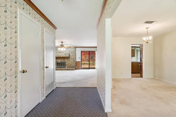 $289,000 | 695 20th Street Northeast, Paris, TX 75460