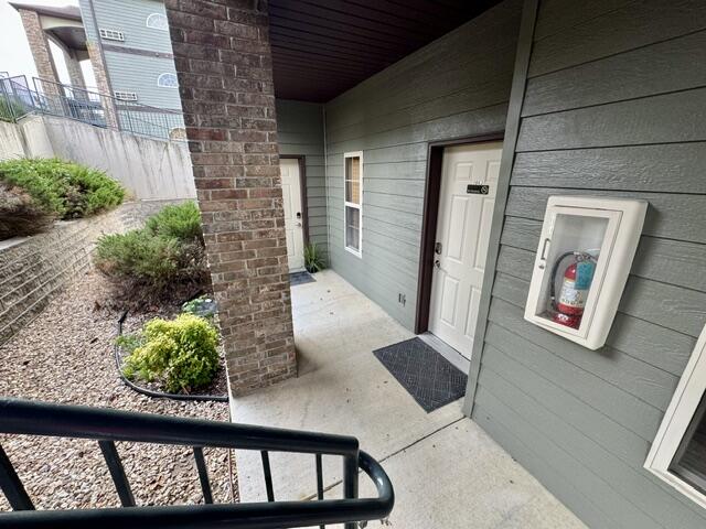 1063 Golf Drive, Unit 1 Reeds Spring, MO 65737 - Photo 4 of 30 Front entrance 1