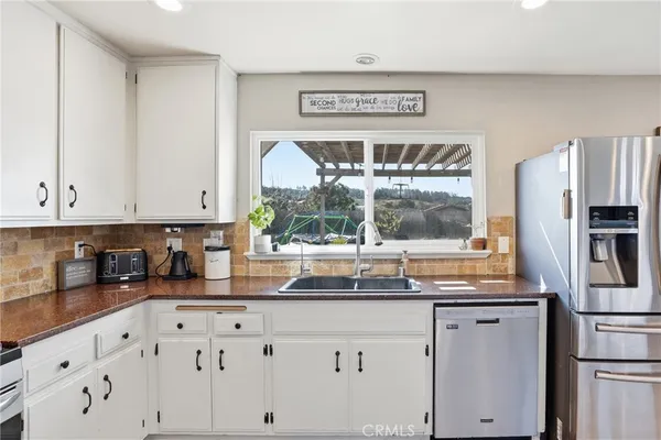 $728,500 | 380 Highland Drive, Santa Maria, CA 93455