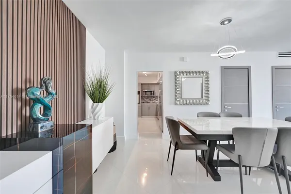 $7,900 | 4001 South Ocean Drive, Unit 16P, Hollywood, FL 33019