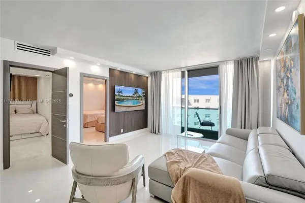 $7,900 | 4001 South Ocean Drive, Unit 16P, Hollywood, FL 33019