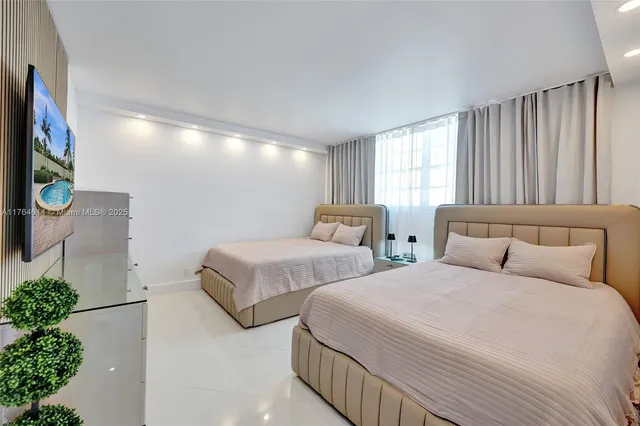 $7,900 | 4001 South Ocean Drive, Unit 16P, Hollywood, FL 33019