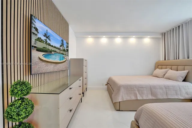 $7,900 | 4001 South Ocean Drive, Unit 16P, Hollywood, FL 33019