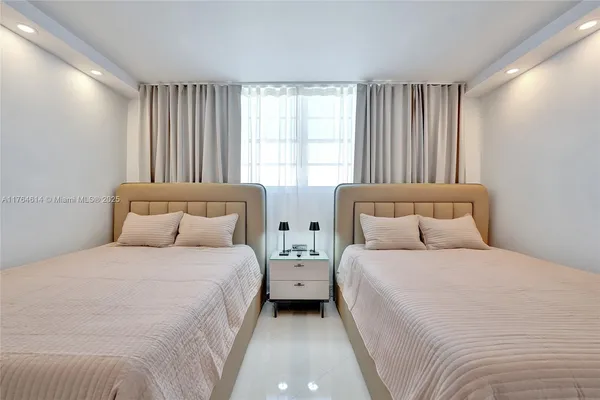 $7,900 | 4001 South Ocean Drive, Unit 16P, Hollywood, FL 33019