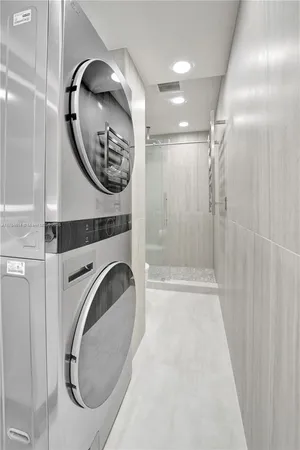 $7,900 | 4001 South Ocean Drive, Unit 16P, Hollywood, FL 33019