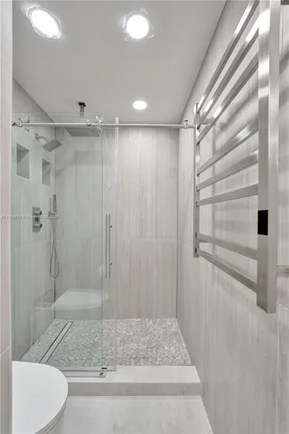 $7,900 | 4001 South Ocean Drive, Unit 16P, Hollywood, FL 33019