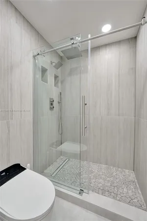 $7,900 | 4001 South Ocean Drive, Unit 16P, Hollywood, FL 33019