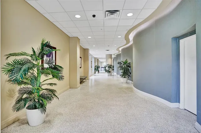 $7,900 | 4001 South Ocean Drive, Unit 16P, Hollywood, FL 33019