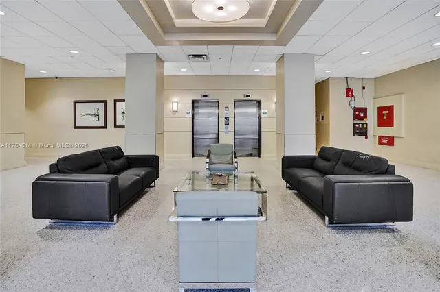 $7,900 | 4001 South Ocean Drive, Unit 16P, Hollywood, FL 33019