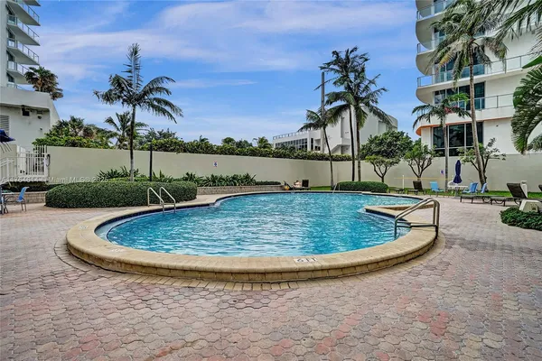 $7,900 | 4001 South Ocean Drive, Unit 16P, Hollywood, FL 33019