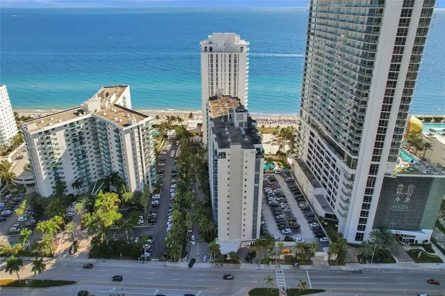 $7,900 | 4001 South Ocean Drive, Unit 16P, Hollywood, FL 33019