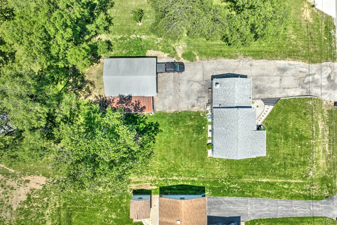 3137 Sandcreek Road Decatur, IL 62521 - Photo 6 of 26