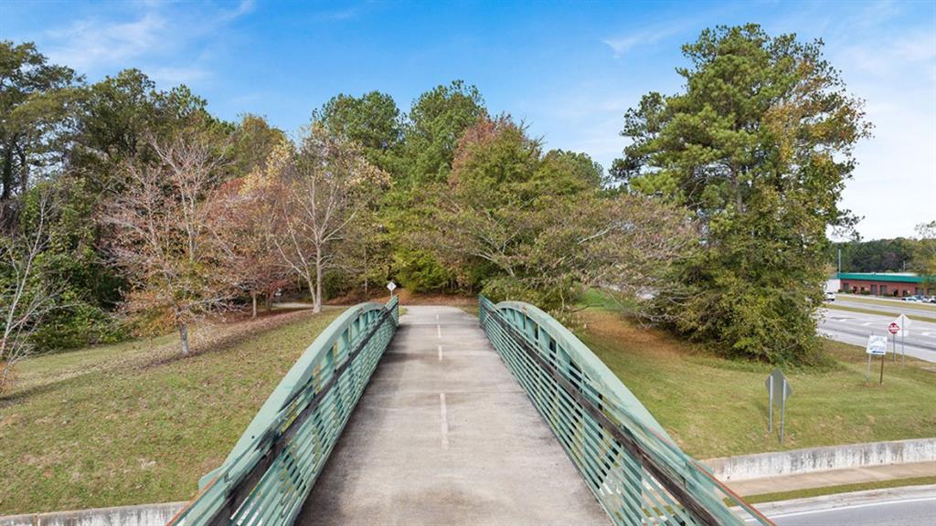 519 Oak View Lane Dallas, GA 30157 - Photo 35 of 35 a view of balcony and yard
