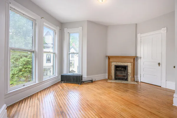 $1,000,000 | 316-324 Stuart Avenue, Kalamazoo, MI 49007
