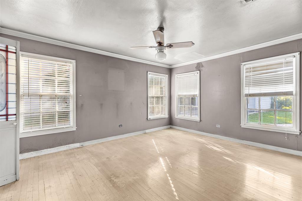 3120 Lyle Avenue Waco, TX 76708 - Photo 17 of 23 a view of an empty room with a window