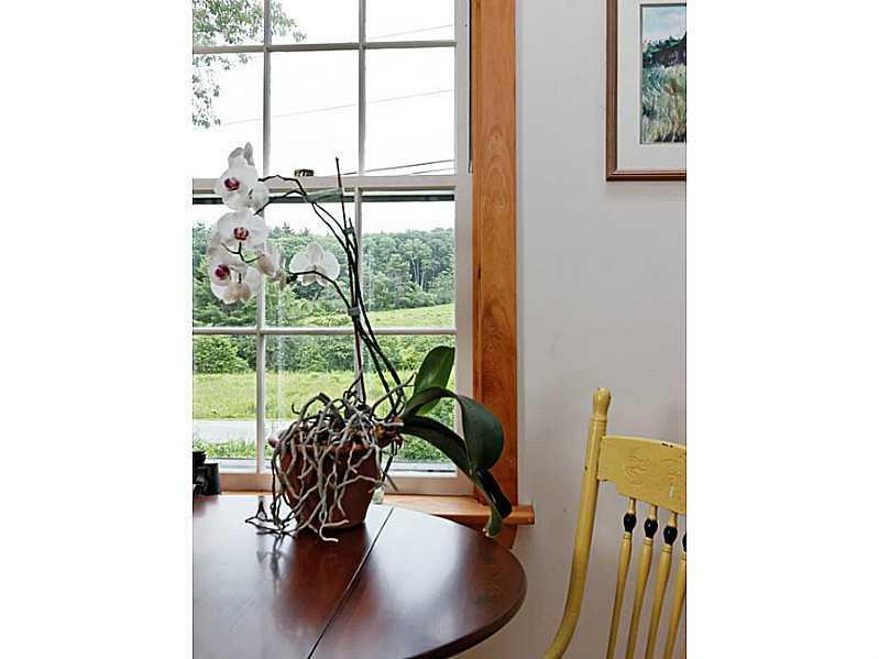 144 Middle Road Edgecomb, ME 04556 - Photo 8 of 17 View.