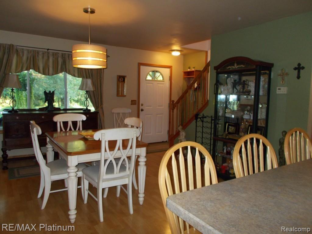 5215 Mack Road Howell, MI 48855 - Photo 3 of 21 Dining Area