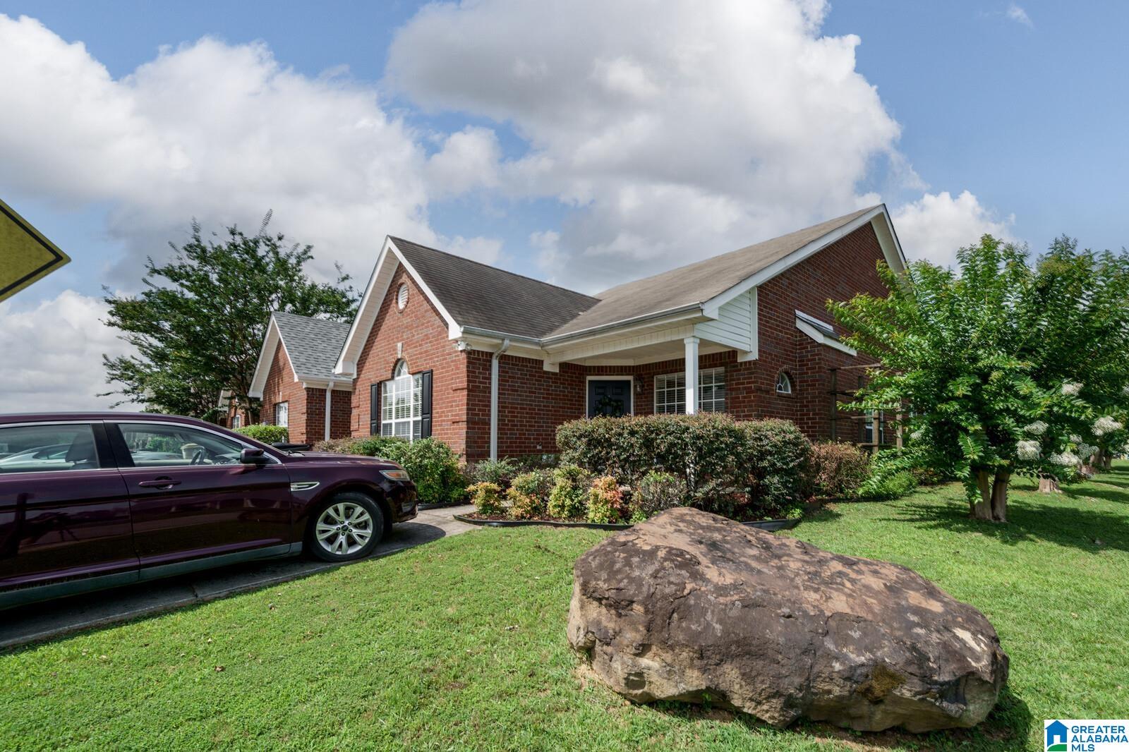 3100 Summit Lane Fultondale, AL 35068 - Photo 3 of 26