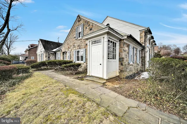 $535,000 | 100 Brookline Plaza, Reading, PA 19607