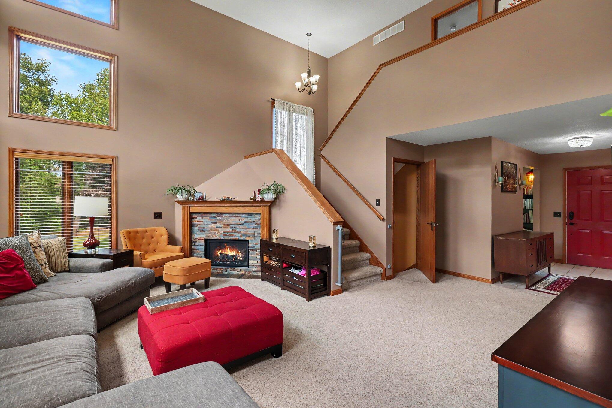 2685 Hunters Point Kalamazoo, MI 49048 - Photo 4 of 34 004_file_2715