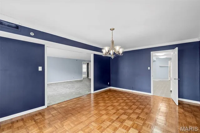 $274,900 | 561 Sarah Lane, Unit 103, Creve Coeur, MO 63141