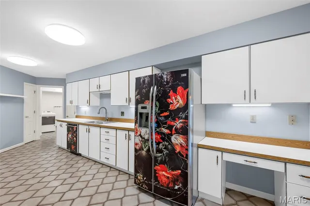 $274,900 | 561 Sarah Lane, Unit 103, Creve Coeur, MO 63141