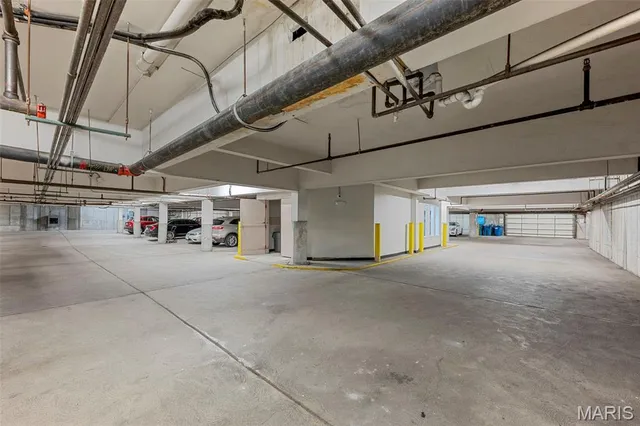 $274,900 | 561 Sarah Lane, Unit 103, Creve Coeur, MO 63141