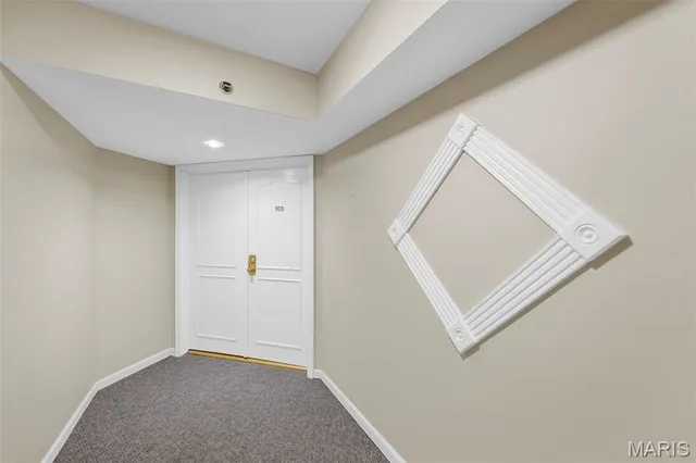 $274,900 | 561 Sarah Lane, Unit 103, Creve Coeur, MO 63141