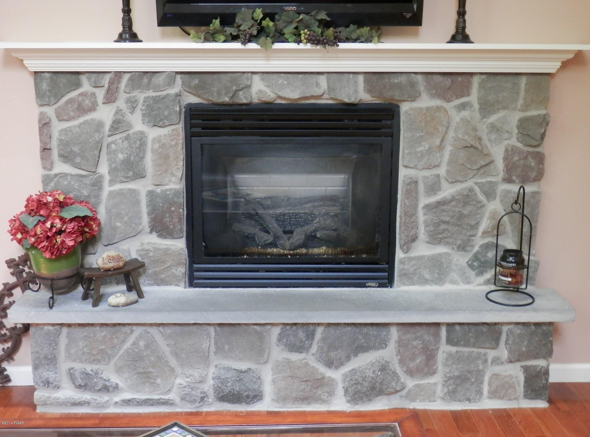60 Red Hawk Drive Lake Ariel, PA 18436 - Photo 5 of 35