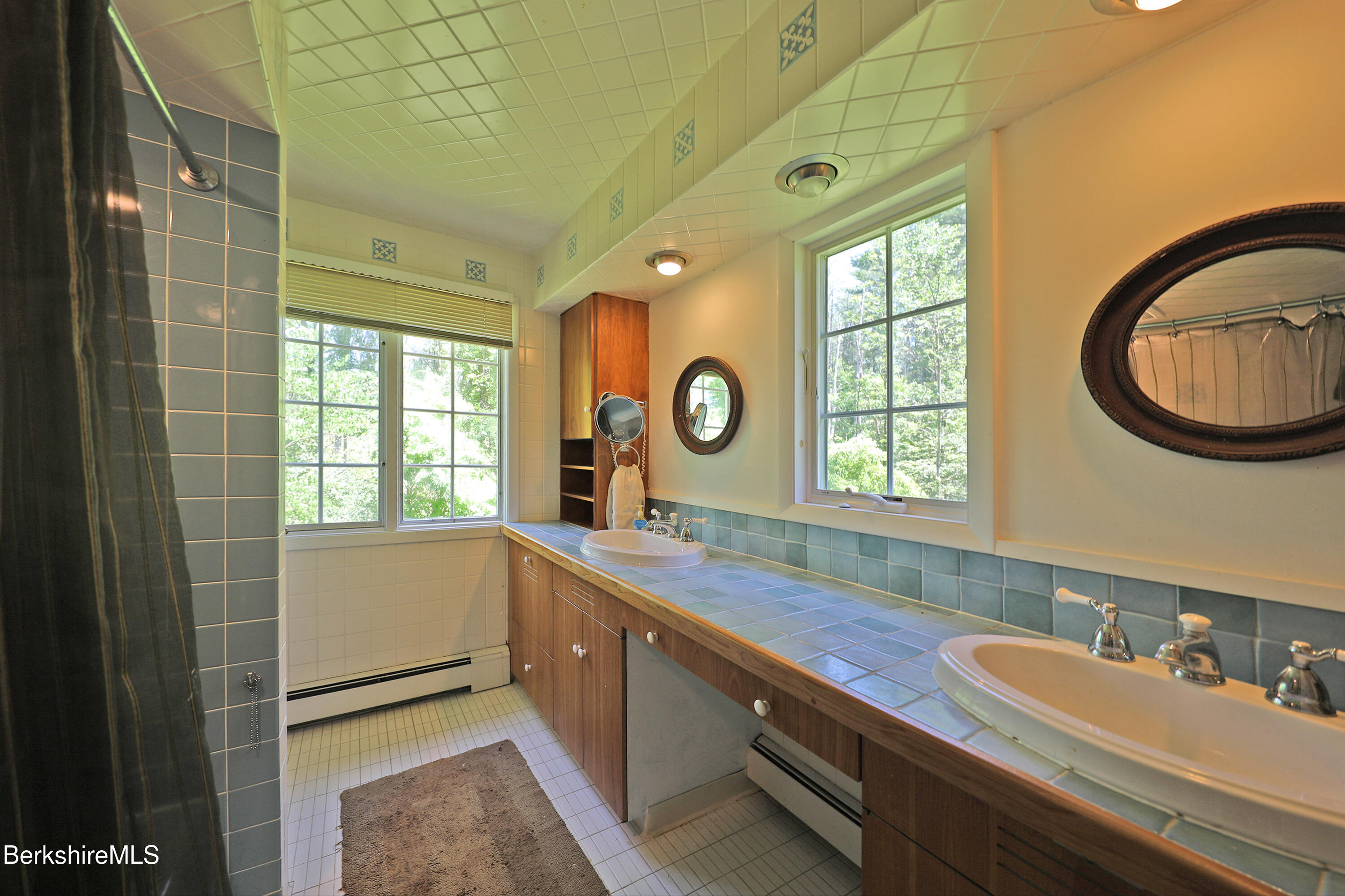 15 Interlaken Cross Road Stockbridge, MA 01262 - Photo 30 of 47 Guest Bath