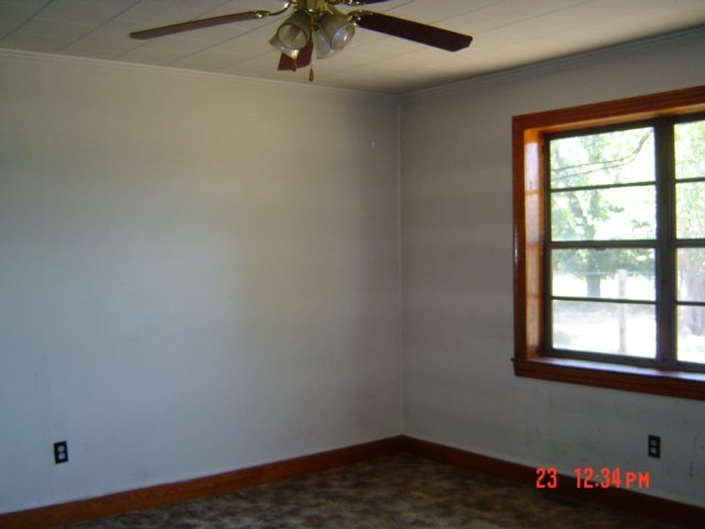1343 Holliday Dam Road Belton, SC 29627 - Photo 5 of 7 Gallery Image 5