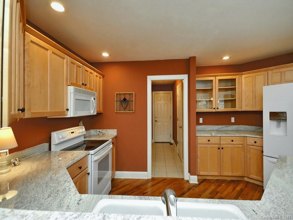 5556 Spring Road Hendersonville, NC 28739 - Photo 9 of 24