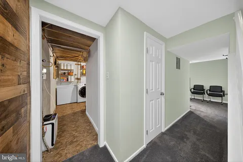 $569,000 | 941 Paulsboro Drive, Rockville, MD 20850